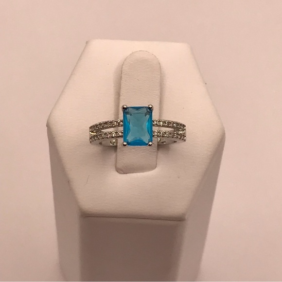 SKYLAR AQUAMARINE EMERALD CUT BRIDAL WEDDING RING - Picture 2 of 8